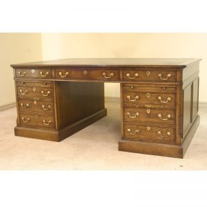 Classic Furniture 10 Partners pedestal desk