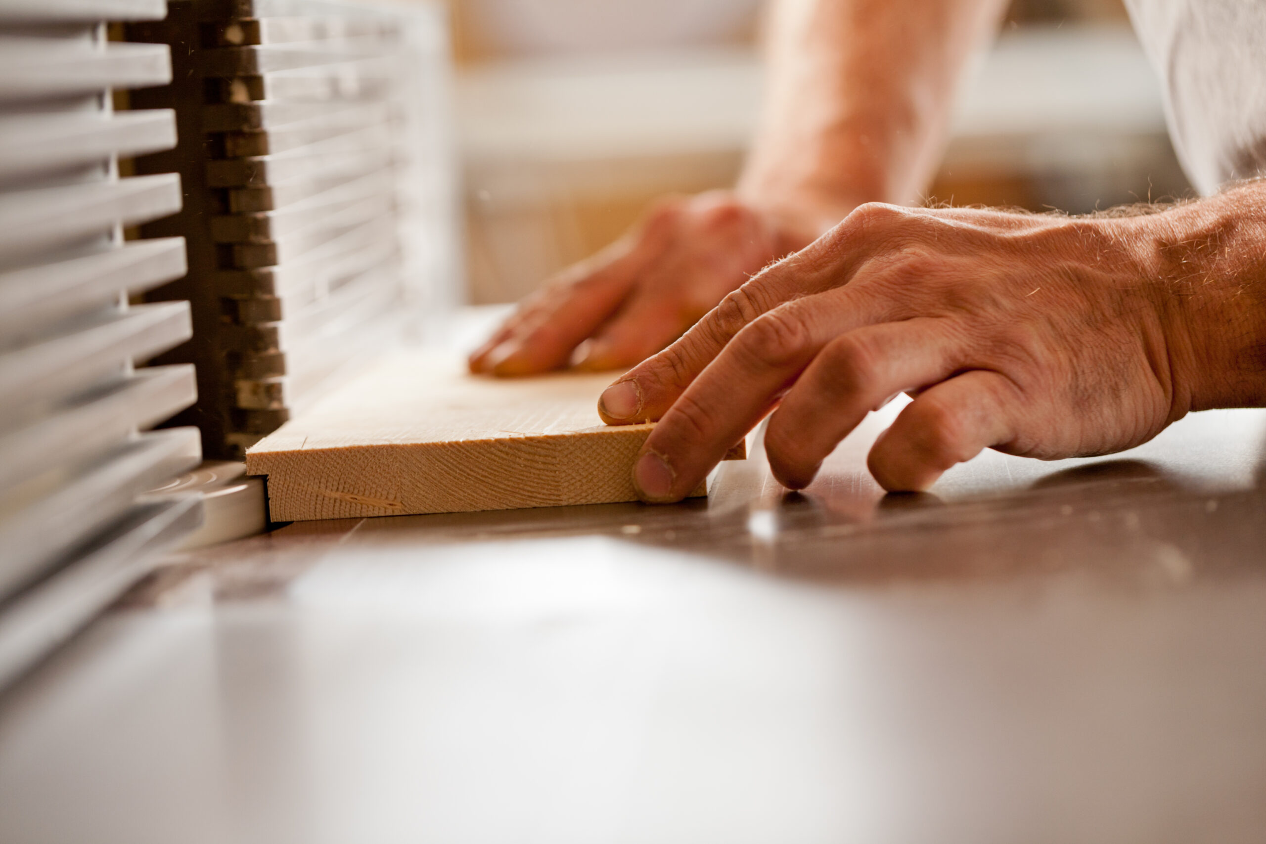 5 BENEFITS OF BUYING A HANDMADE BESPOKE KITCHEN OVER AN OFF-SHELF PRE-MADE KITCHEN 7 5 BENEFITS OF BUYING A HANDMADE BESPOKE KITCHEN OVER AN OFF-SHELF PRE-MADE KITCHEN