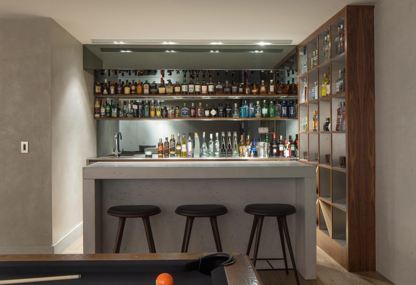 Contemporary Furniture 1 Bespoke contemporary fitted bar