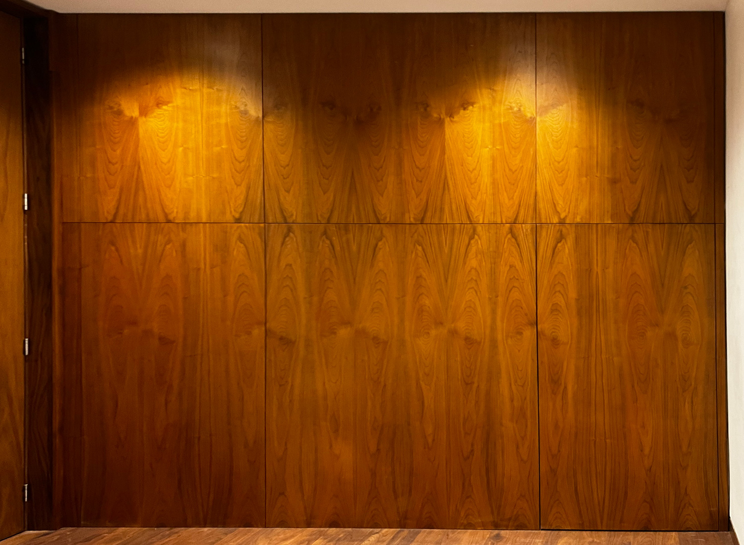 Walnut panelling with secret door case study
