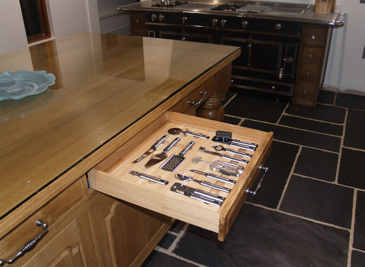 Freestanding Bespoke Kitchens 4 Bespoke freestanding kitchen drawer detail