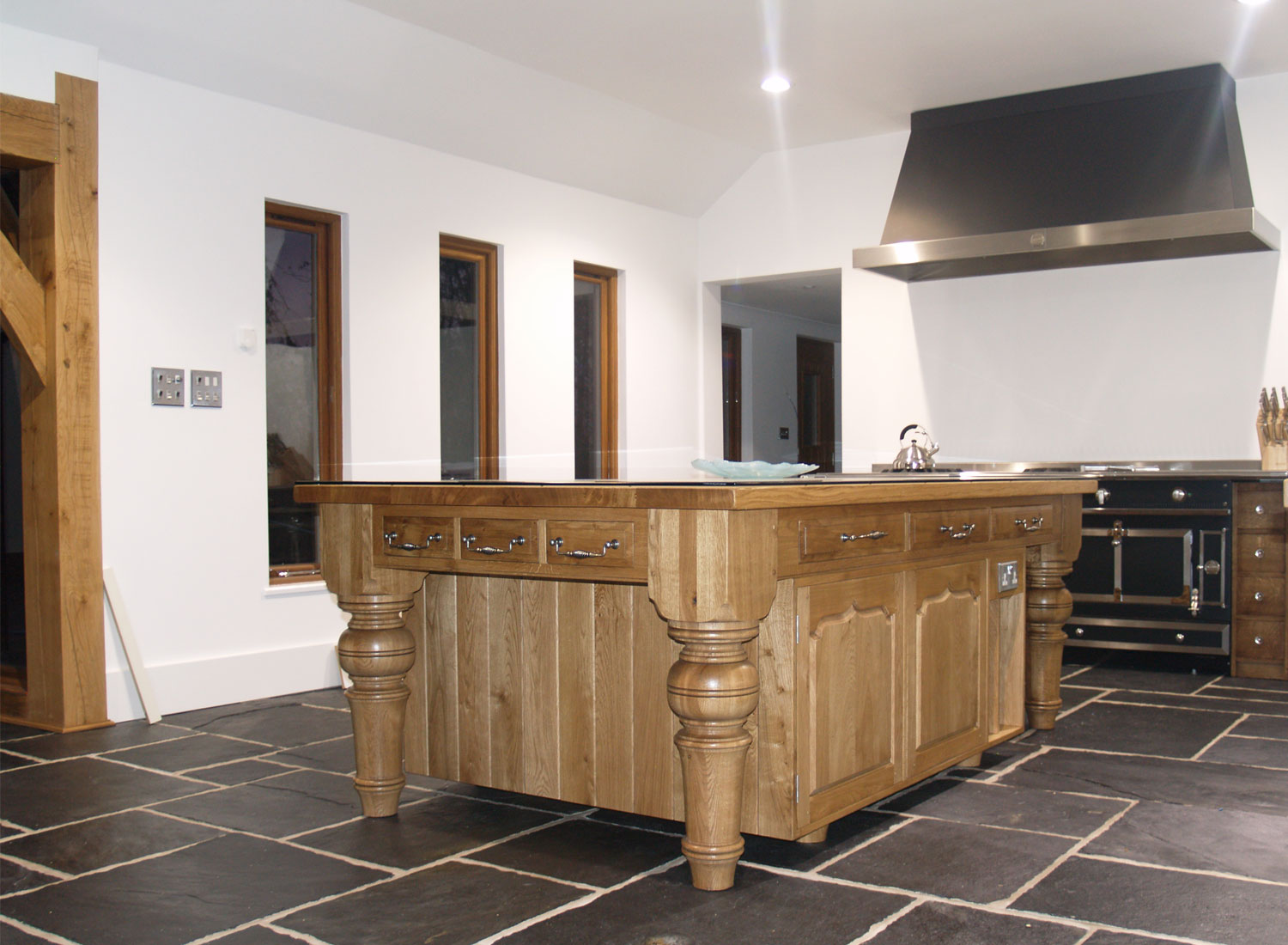 Freestanding Bespoke Kitchens 2 Bespoke freestanding kitchen island