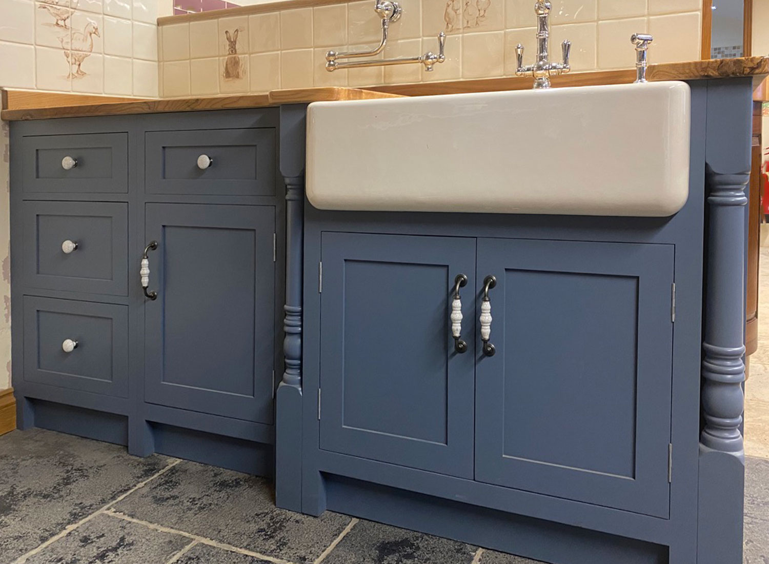 Bespoke Kitchen Worktops — Solid Wood, Stone & Composite, Hand-Fitted 5 Shaker kitchen base units with wooden worktops