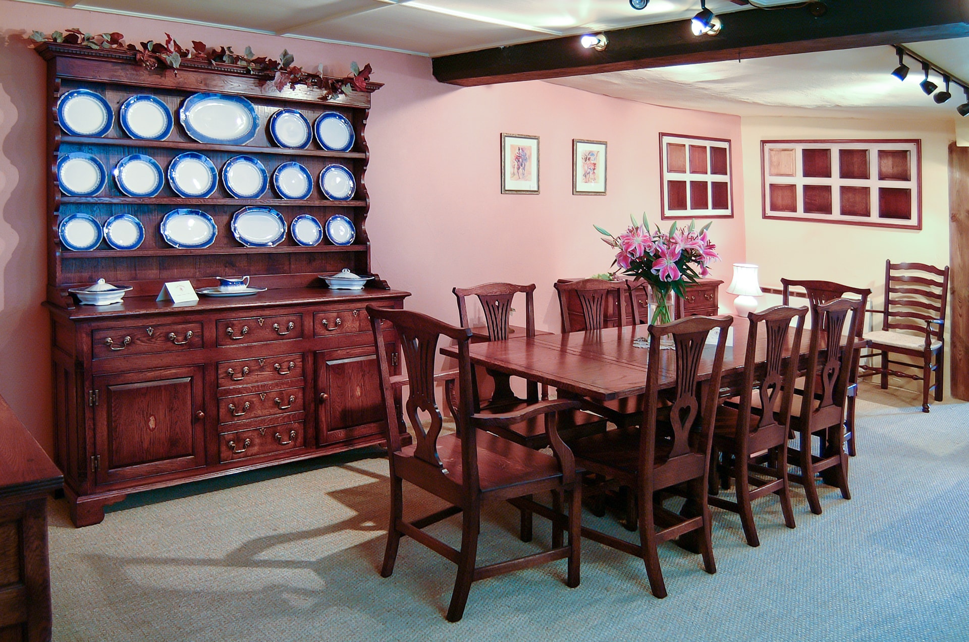 Freestanding classic furniture in solid timber