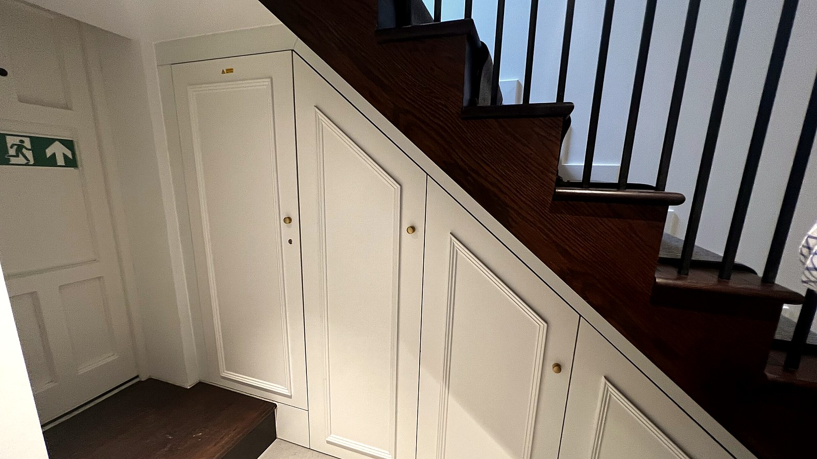 Grosvenor office bespoke joinery case study