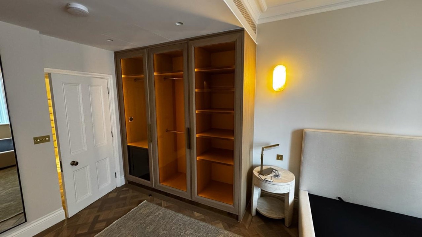 Albert Hall Mansions - Residential Joinery, London 3 Albert Hall Mansions - Residential Joinery, London photograph 2 by Reeve & Co Interiors