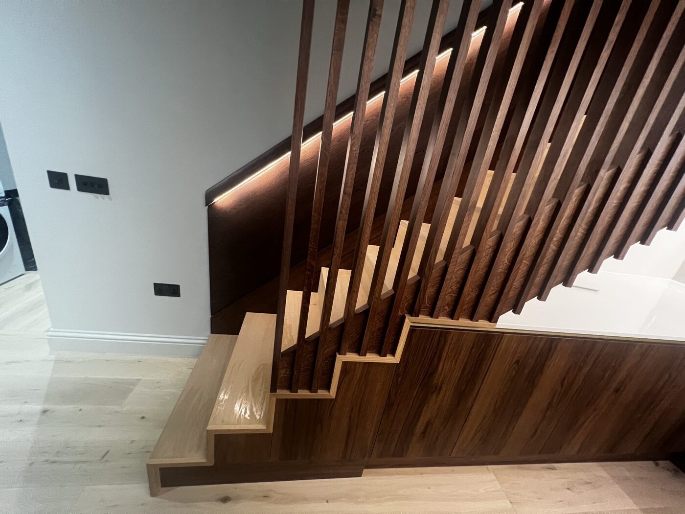Beaufort Gardens - Residential Joinery, Knightsbridge 4 Beaufort Gardens - Residential Joinery, Knightsbridge photograph 3 by Reeve & Co Interiors