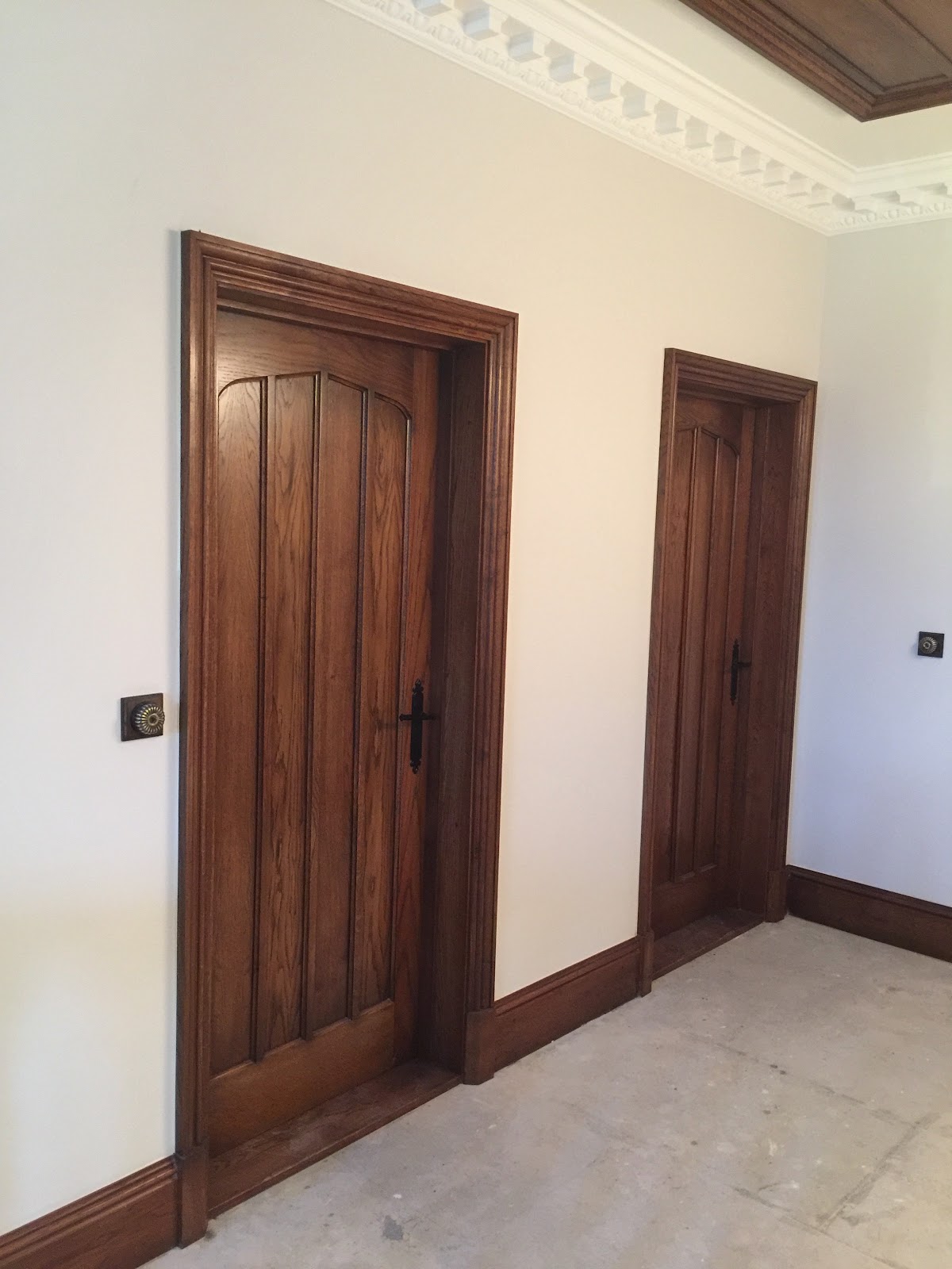 Kent new-build bespoke joinery and library