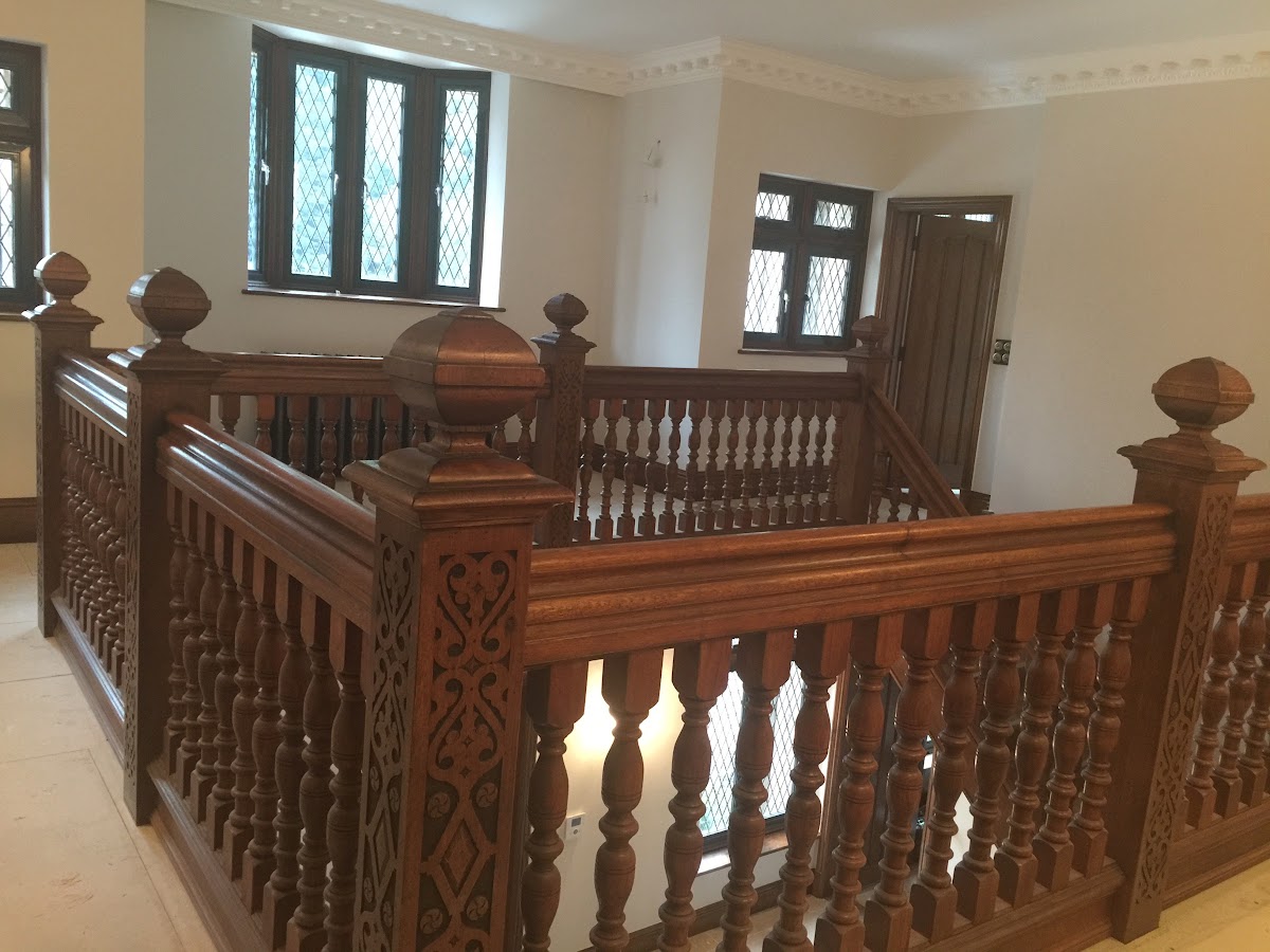 Bespoke Staircase Manufacturer 2 Carved oak staircase newel post and balustrade — bespok