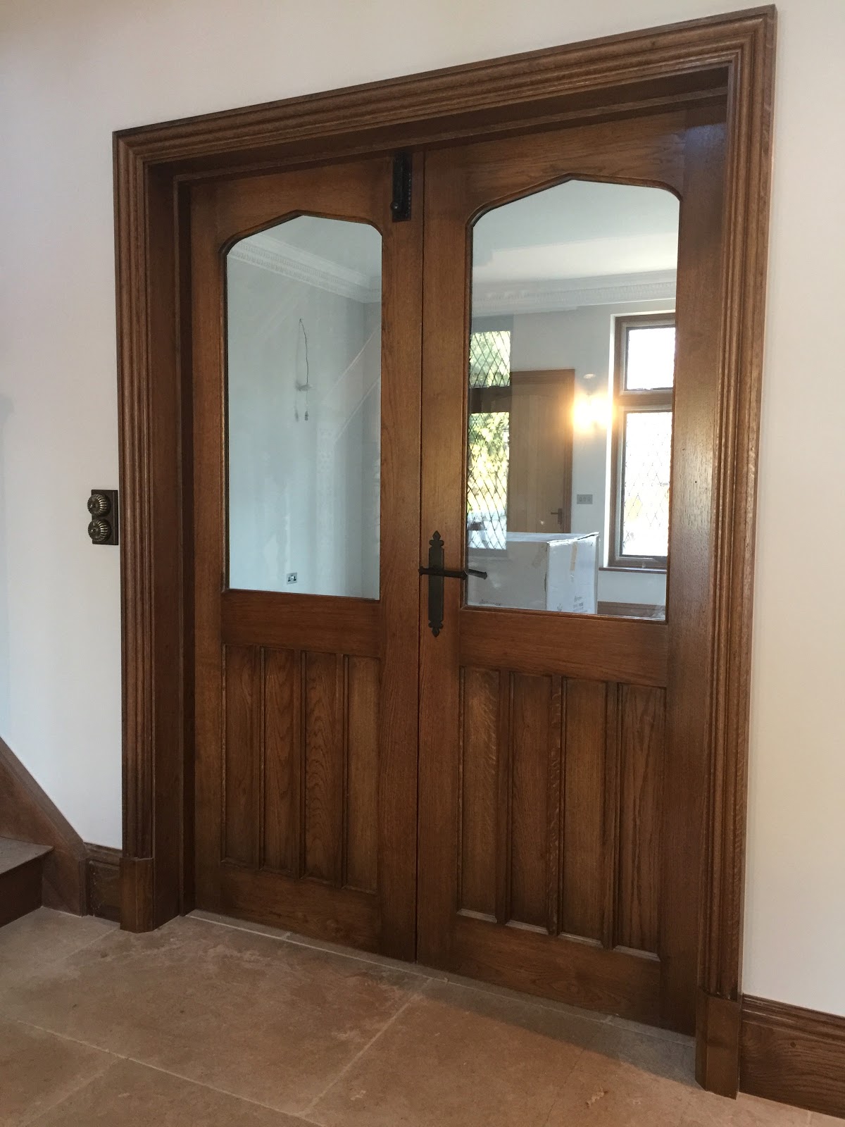 Kent new-build bespoke joinery and library