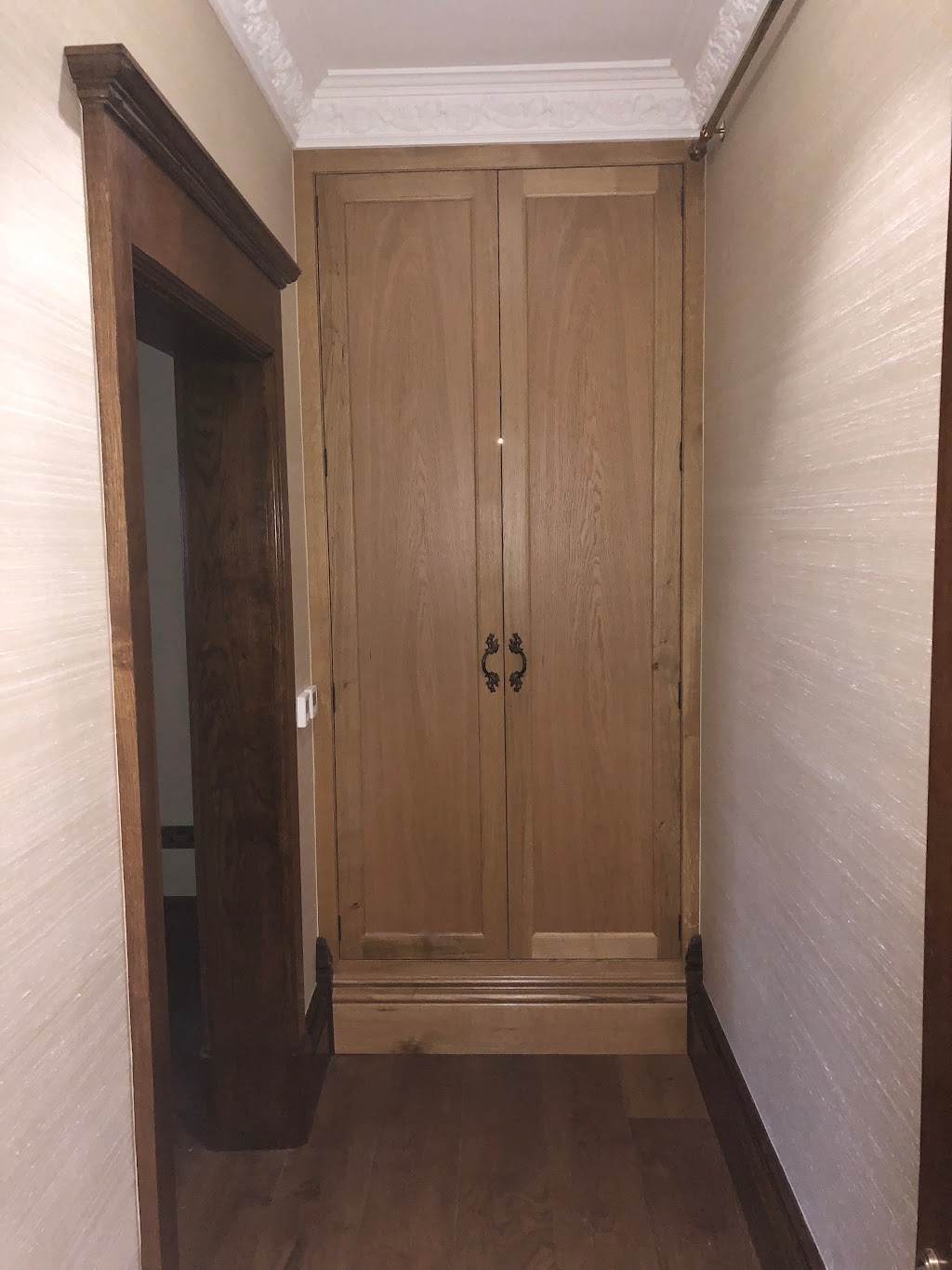 Bespoke joinery by Reeve & Co — Oxford Oxfordshire country house, handcrafted cabinetry