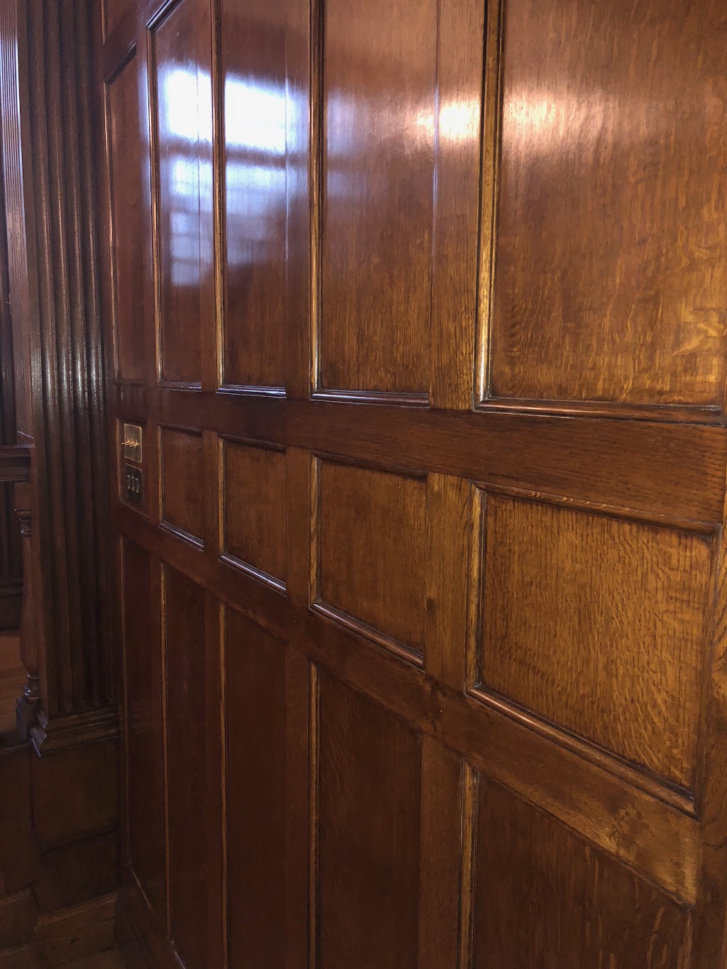 Bespoke joinery by Reeve & Co — Oxford Oxfordshire country house, panelling and joinery detail