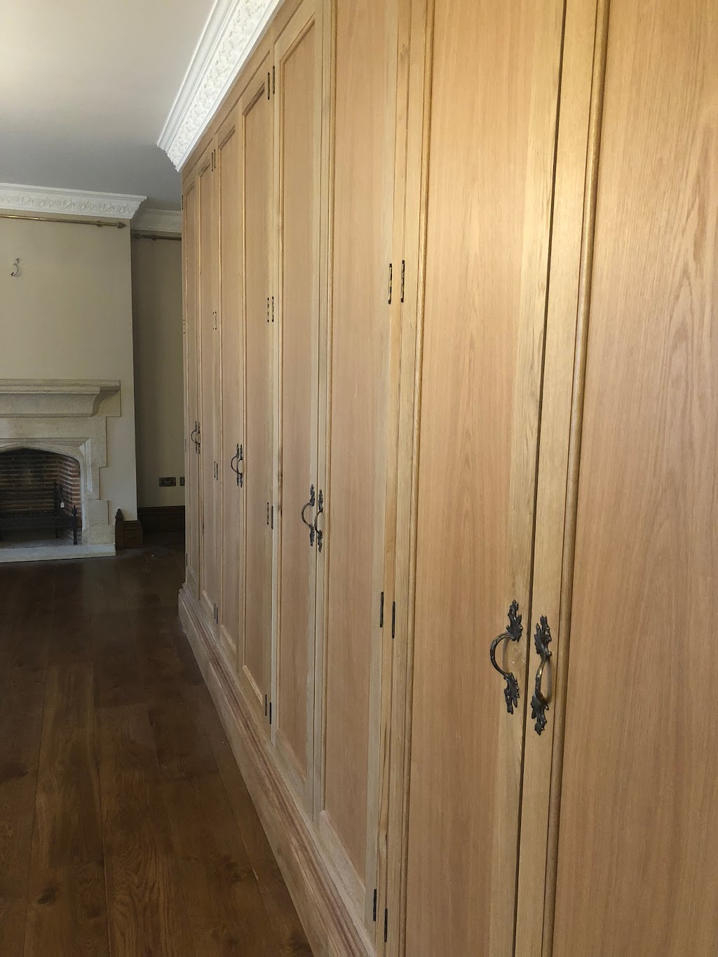 Bespoke joinery by Reeve & Co — Oxford Oxfordshire country house, bespoke kitchen joinery