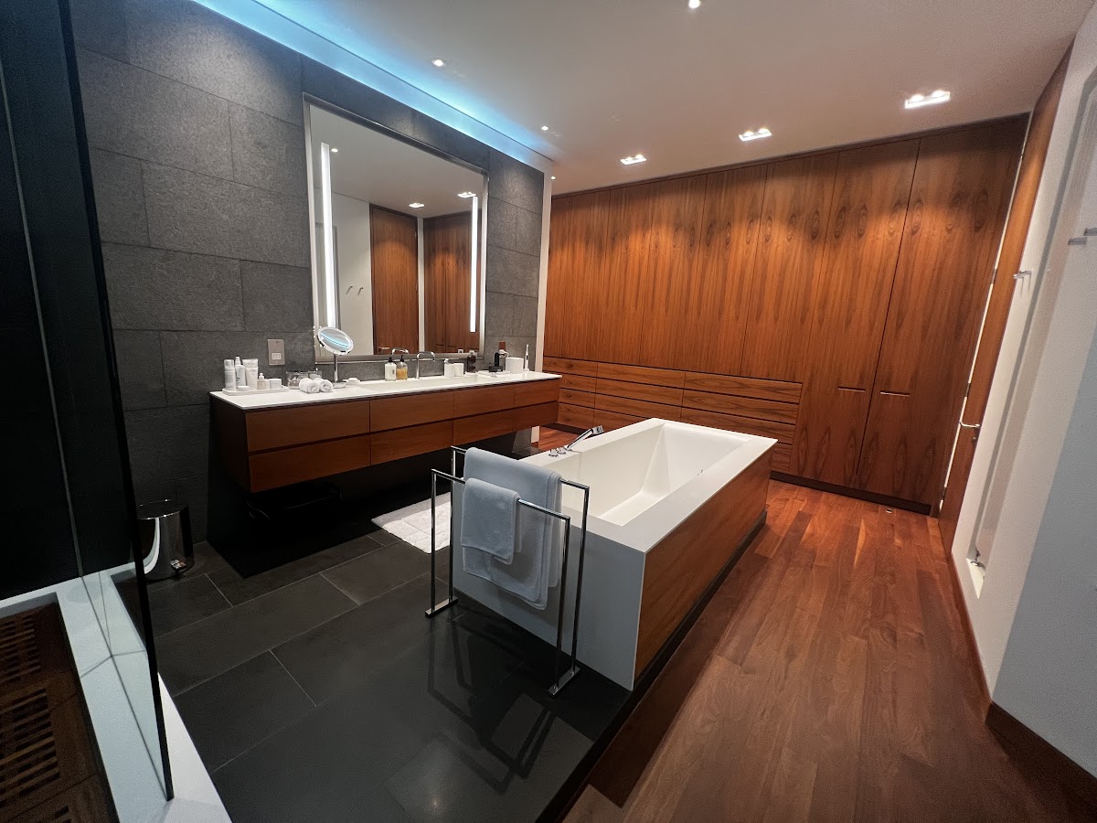 Sloane Square bespoke joinery, Chelsea