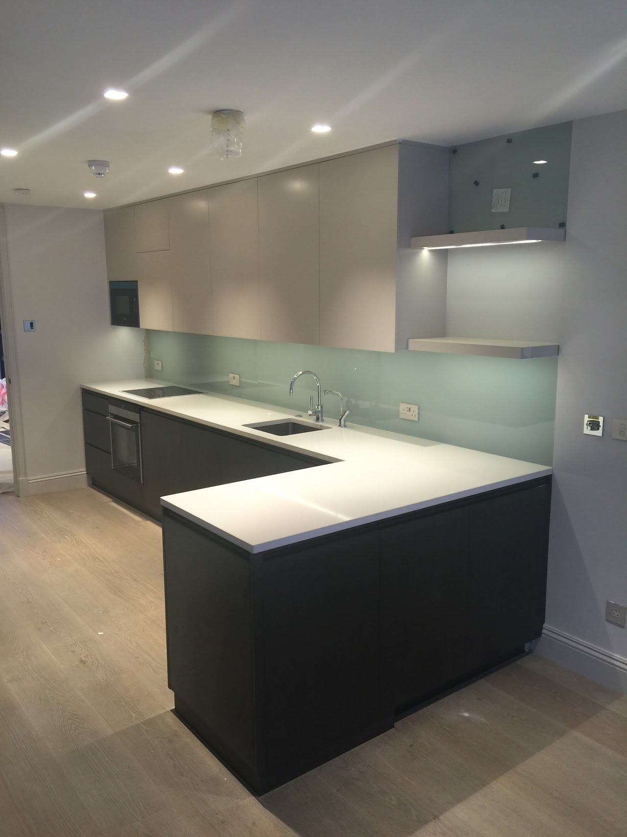 Bespoke joinery by Reeve & Co — South Kensington London townhouse, fitted storage